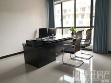 新城区豪华写字楼 配备全套办公设备，地理位置优越，采光极佳